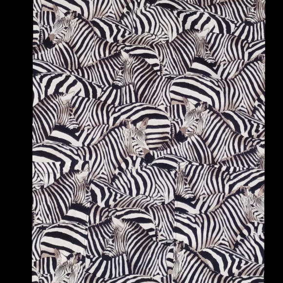 The Original Banana Scrubs Top w/ Zebra Print - Picture 4 of 4